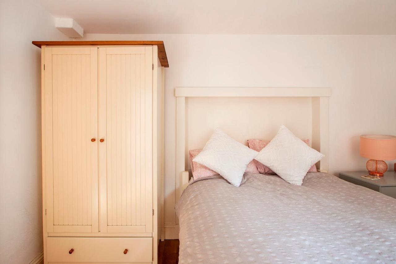 Pass The Keys - Beautiful Stylish Flat In South West Apartament Londra