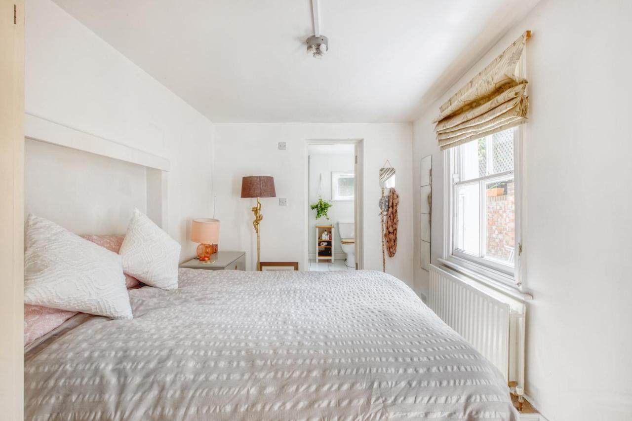 Pass The Keys - Beautiful Stylish Flat In South West Apartament